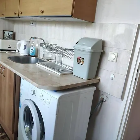 Apartment Cosy 1 Bedroom Close To Shops And Center